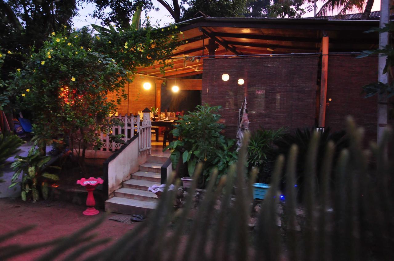Mama'S Place Mirissa Εξωτερικό φωτογραφία